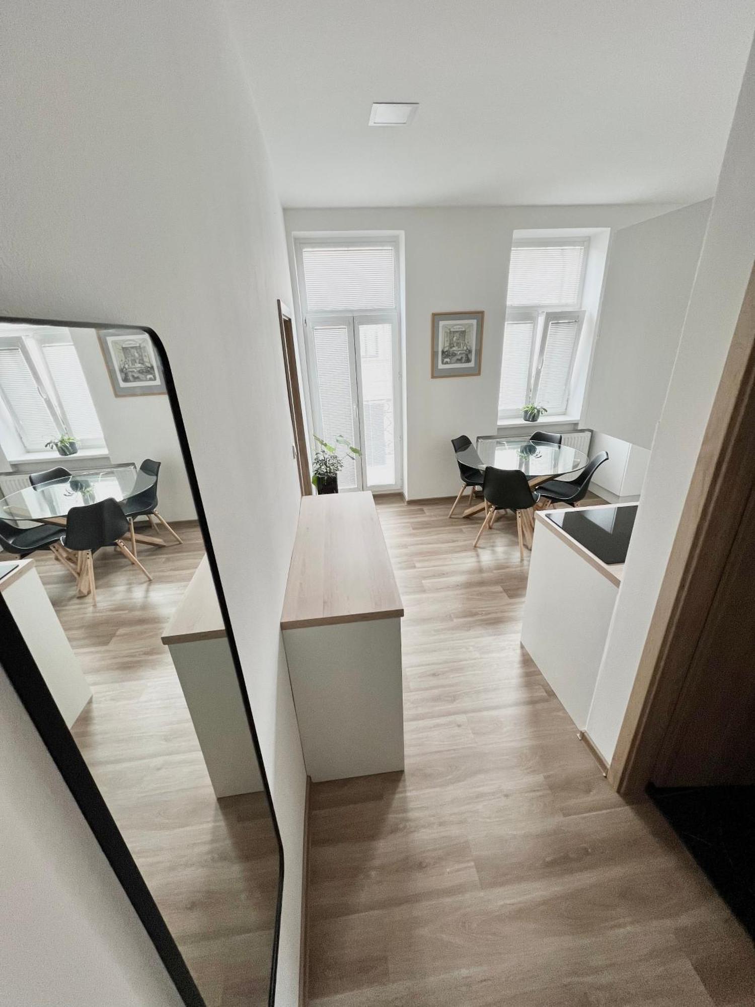 פררוב Susilova 14 Apartments III מראה חיצוני תמונה